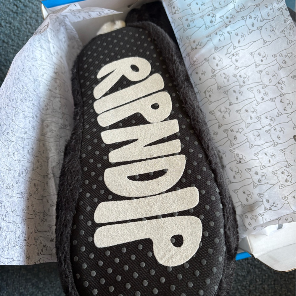 RIPNDIP LORD SANTA FUZZY HOUSE SLIPPERS - Picture 2 of 4